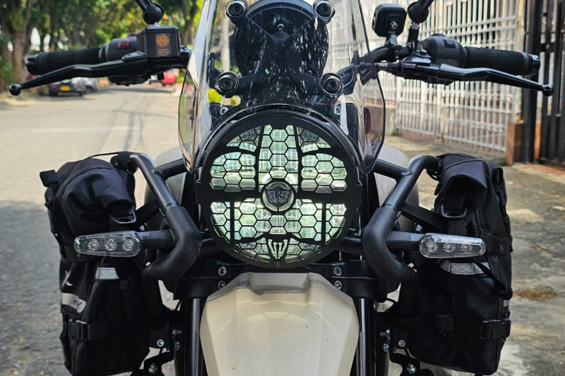 PROTECTOR DE FAROLA ROYAL ENFIELD HIMALAYAN 450