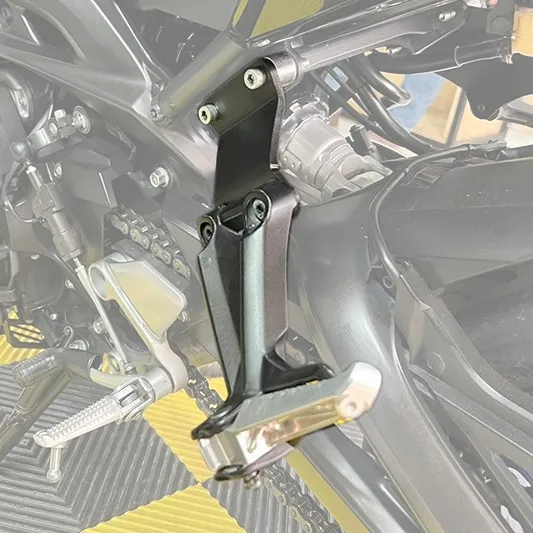 extensor posapies trasero mt09_2.webp