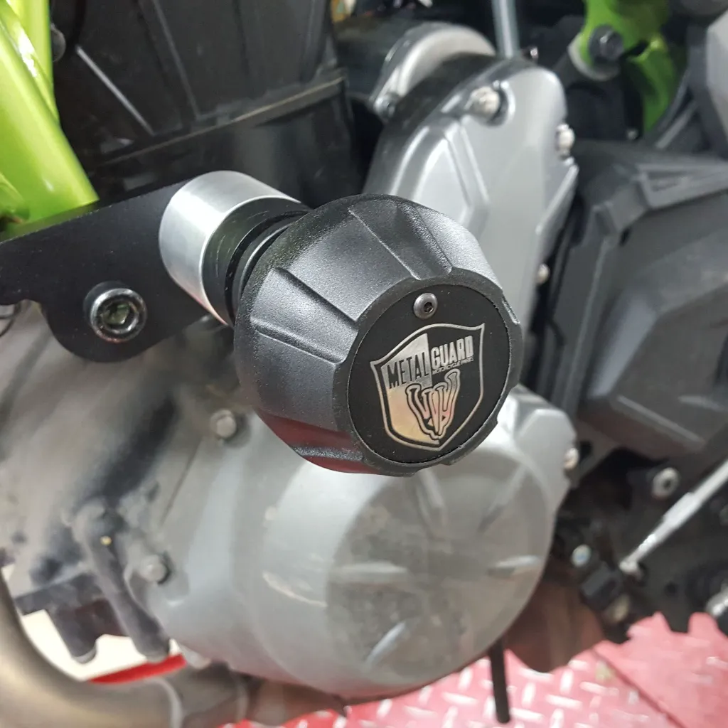 Sliders chasis z650 (10).webp