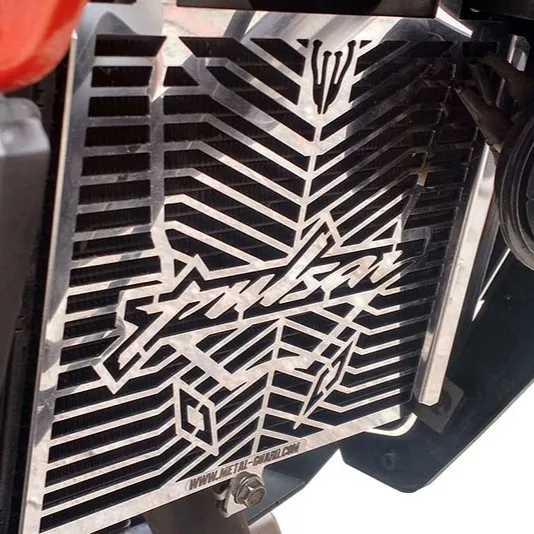 PROTECTOR RADIADOR BAJAJ PULSAR 200NS 4.webp