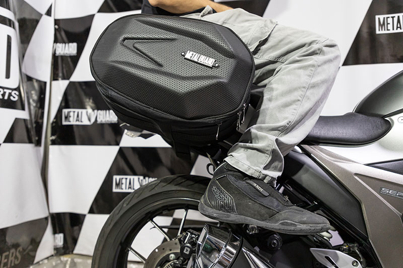 PORTA ALFORJAS LIGERO SUZUKI GIXXER 250 Y SF – 150 FI 4