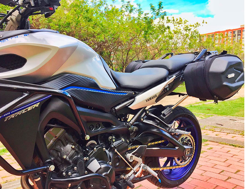 PORTA ALFORJAS LIGERO YAMAHA MT09 Y MT10 4