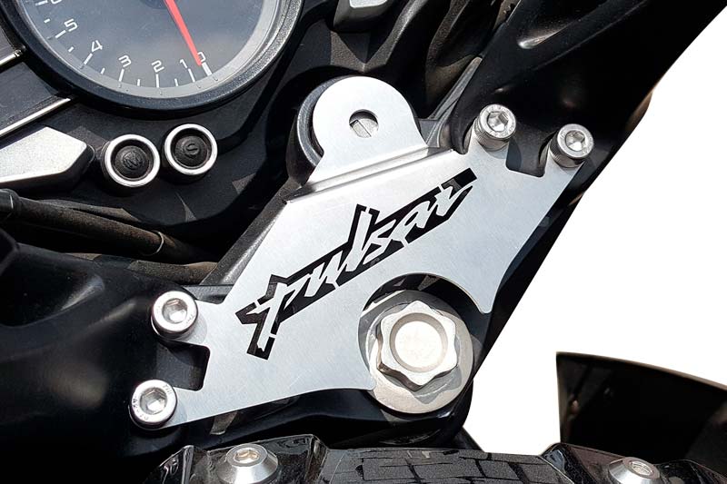 PROTECTOR ACUTRAX Y SWITCH BAJAJ PULSAR 200NS 2