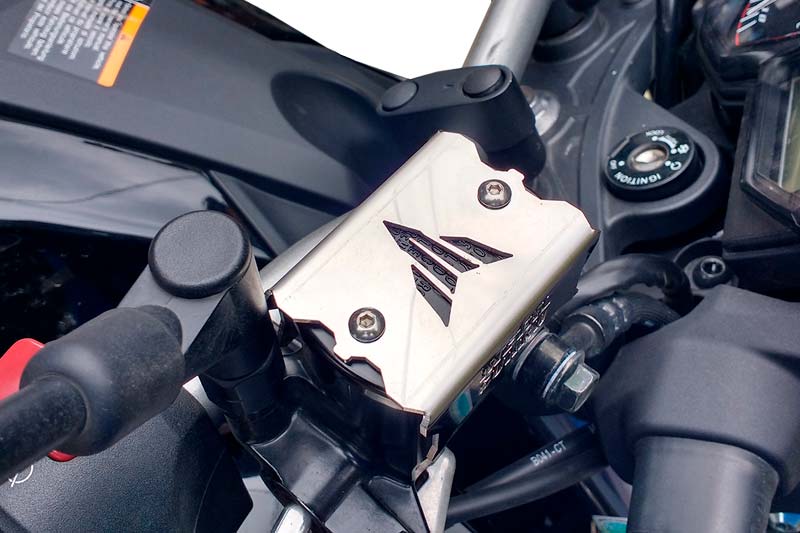 PROTECTOR DEPOSITO DELANTERO YAMAHA MT03 1