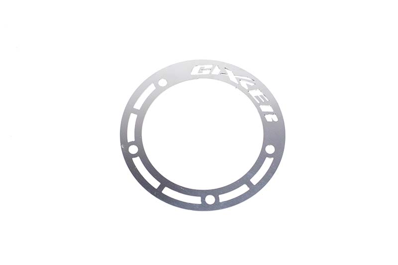 PLATINA TAPA TANQUE SUZUKI GIXXER 250 Y SF – 150 2016 UP