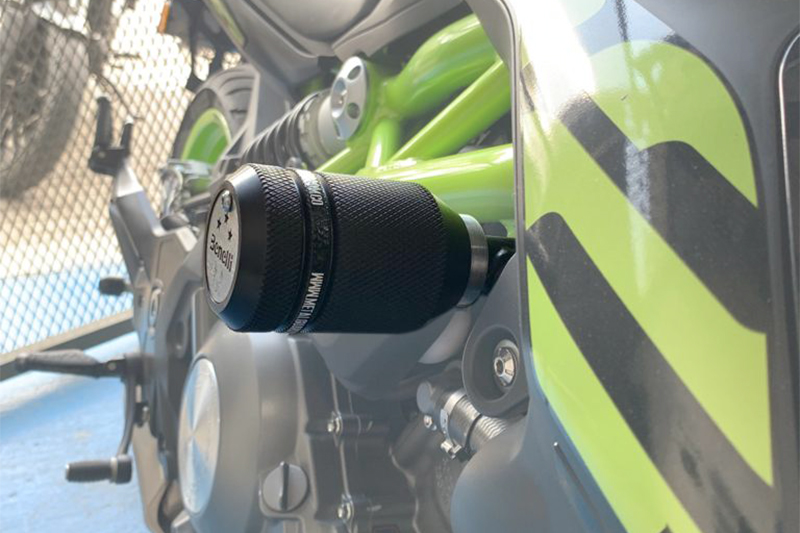SLIDER CHASIS BENELLI BN302-TNT300