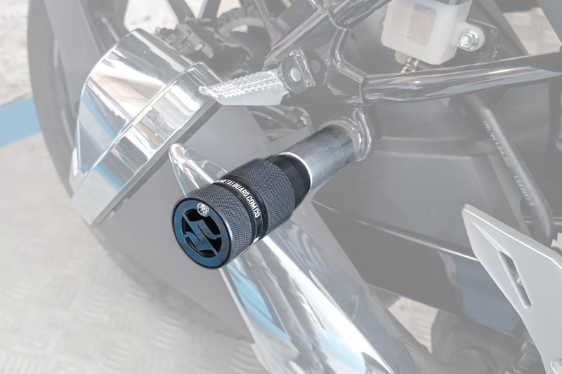 SLIDER EXOSTO UNIVERSAL LOGO SUZUKI