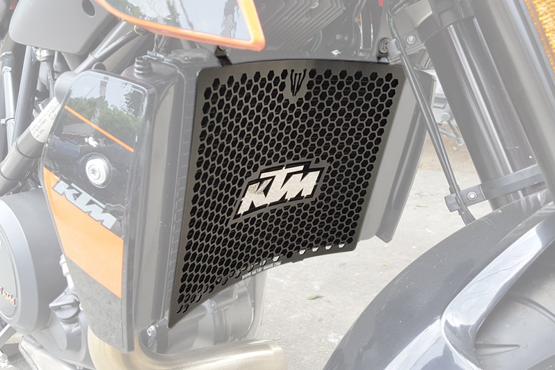 PROTECTOR RADIADOR KTM DUKE 690