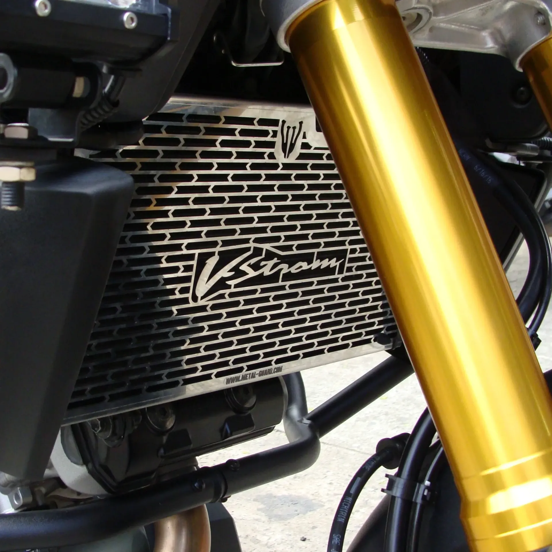 [PSU0101041] PROTECTOR RADIADOR SUZUKI VSTROM 1000 ABS (Plateado)