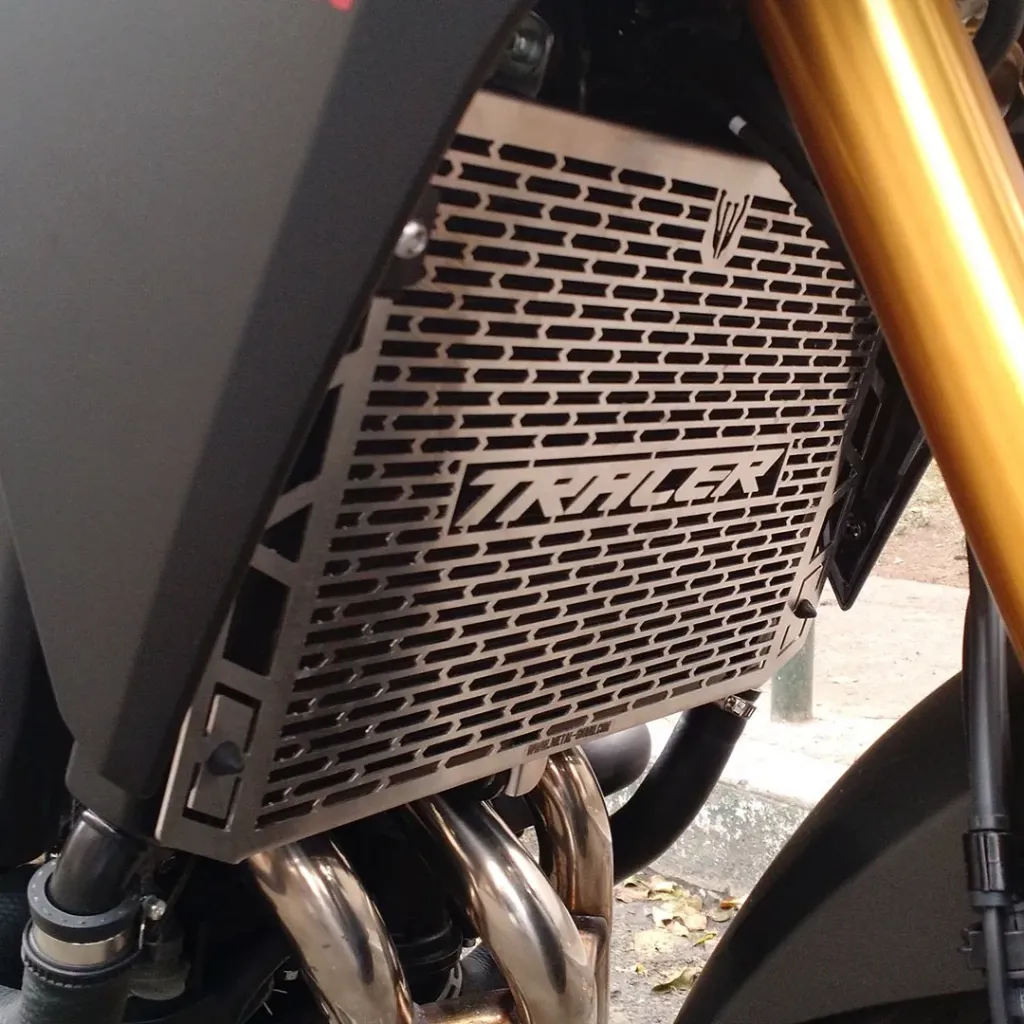 [PYA0101024] PROTECTOR RADIADOR YAMAHA MT09 TRACER (Plateado)