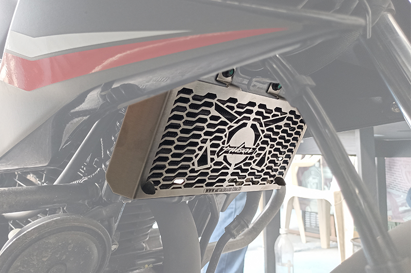 PROTECTOR RADIADOR ACEITE BAJA PULSAR N 250