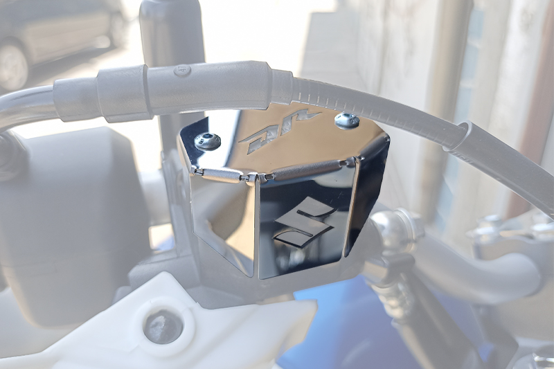 PROTECTOR DEPOSITO DELANTERO SUZUKI DR 150