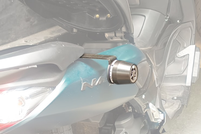 SLIDER TRASERO YAMAHA NMAX