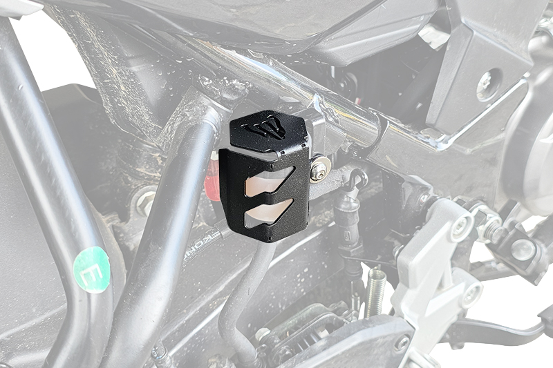 PROTECTOR DEPOSITO TRASERO HERO HUNK 125R