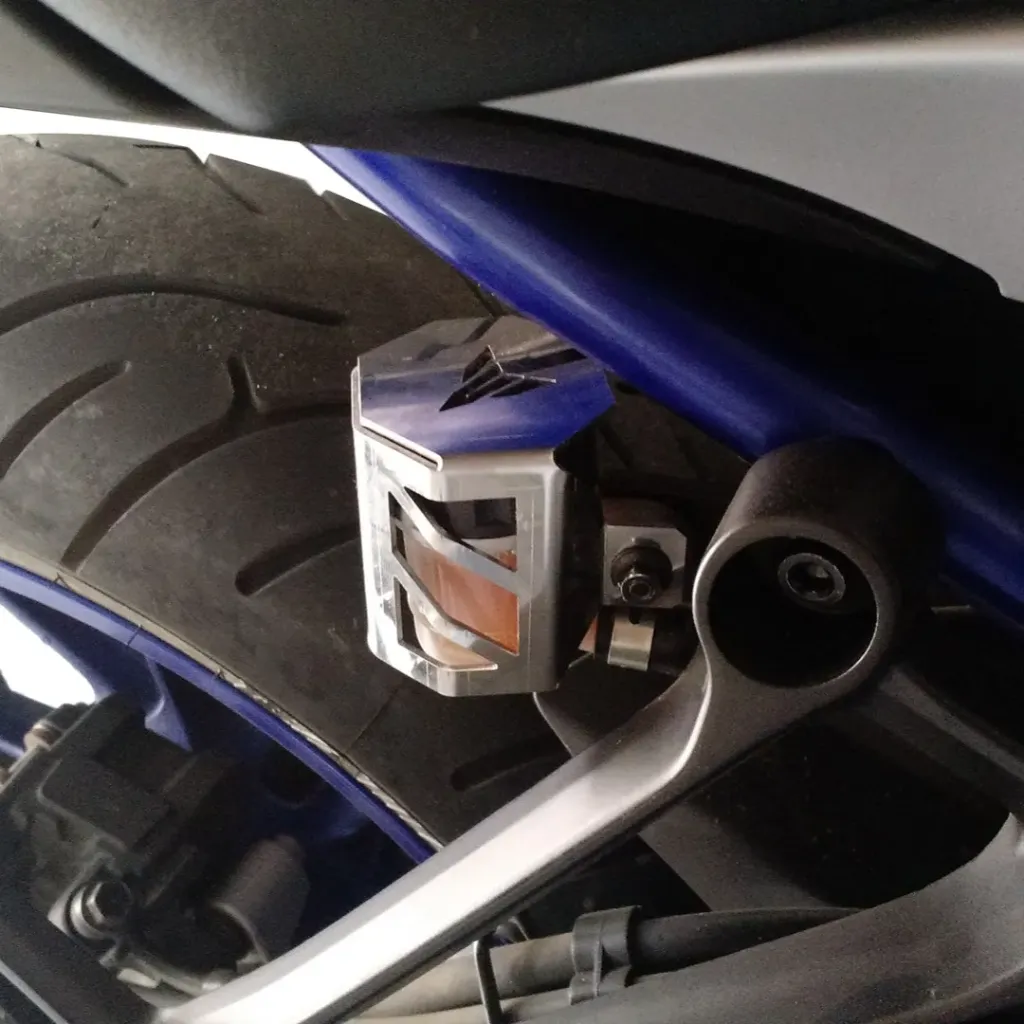 PROTECTOR DEPOSITO TRASERO YAMAHA MT07-MT09-MT10-TRACER